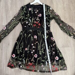 Women's Round‎ Neck Floral Embroidered Mesh Long Mesh Sleeve Black Short Dress L